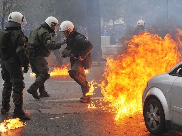 Yunani Kembali Rusuh