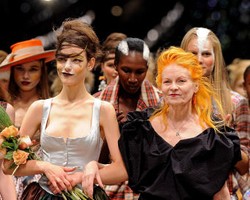 Vivienne Westwood Ciptakan Perhiasan dari Logam Langka 