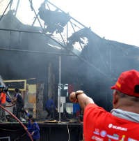 Si Jago Merah Hanguskan Sebuah Diskotik di Makassar