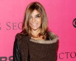 Pimred Vogue Paris, Carine Roitfeld Mengundurkan Diri