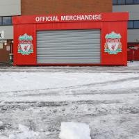 Cuaca Buruk, Liverpool-Fulham Ditunda