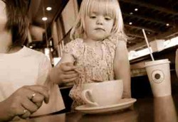 Anak Ngompol Karena Kebanyakan Kafein Lebih Mengkhawatirkan