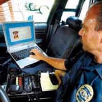 Hobi Bawa Laptop Mesum, Polisi Senior Diringkus