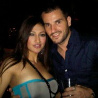 Rahma Azhari & Simon McMenemy, Teman tapi Mesra?