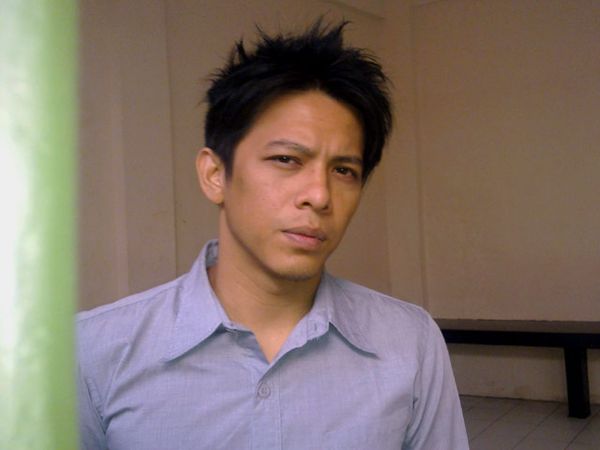 Ariel Menunggu Sidang