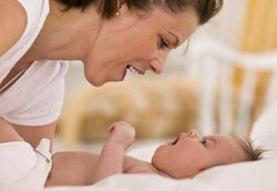 Suara Ibu Penting untuk Aktifkan Otak Bayi 