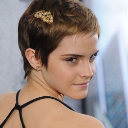 Emma Watson Syuting Ulang Harry Potter 8 di Tengah Salju