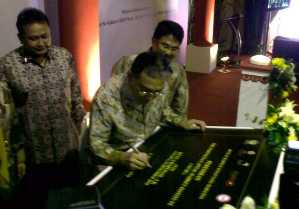 Institut Pasar Modal Hadir di UI Institut Pasar Modal Hadir di UI