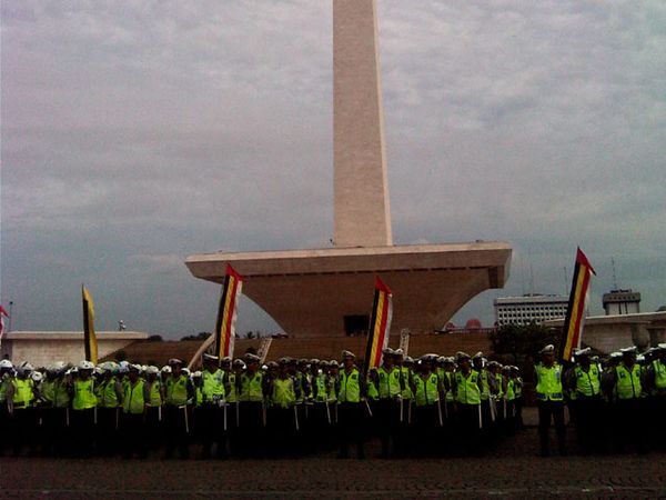 Apel Operasi Lilin di Monas