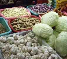 Jelang Akhir Tahun, Harga Bawang Merah dan Putih Turun