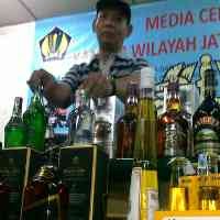 Bea Cukai Amankan Dua Ribu Miras Palsu