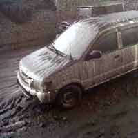 Jalan Menuju Bromo Berlumpur, Wisatawan Dimbau Hati-Hati