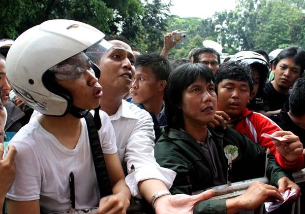 Antre Tiket Final Piala AFF