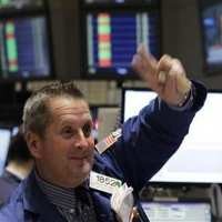 Saham Bank Sokong Wall Street