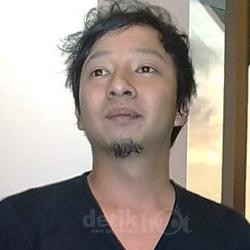 Nge-fans Gonzales, Ringgo Namai Anjing Peliharaan El Loco