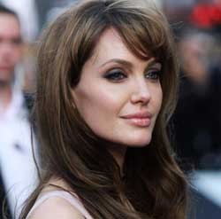 Film Tak Laku, Angelina Jolie Marah