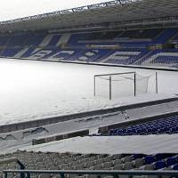 Lapangan Beku Lagi, Blackpool vs Liverpool Ditunda