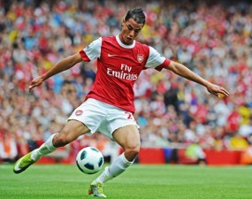 Chelsea Tetap Waspadai Chamakh