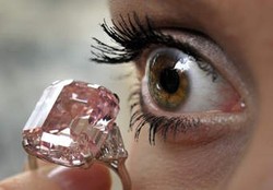 Berlian Termahal di Dunia Dilelang di Swiss