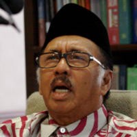  Hakim Arsyad & Neshawati Laporkan Dirwan ke Polda