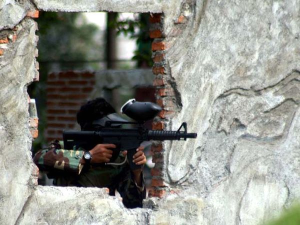 Serunya Bermain Paintball