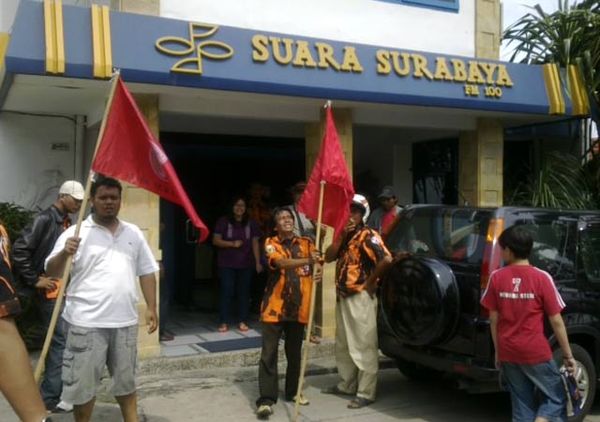 Pemuda Pancasila Datangi Radio SS