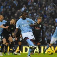 Trigol Balotelli Antar City ke Puncak