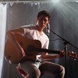 Main Film Perdana, Petra Sihombing Merasa Aneh