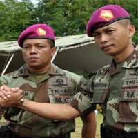 Komandan Baru Yonmarhanlan V Surabaya Diserahterimakan