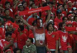 Awas, Bahaya Kesehatan dari Euforia Bola