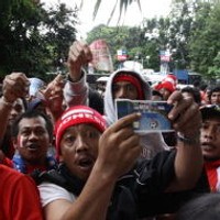 Dikecewakan Manajemen Tiket Piala AFF? Adukan ke YLKI