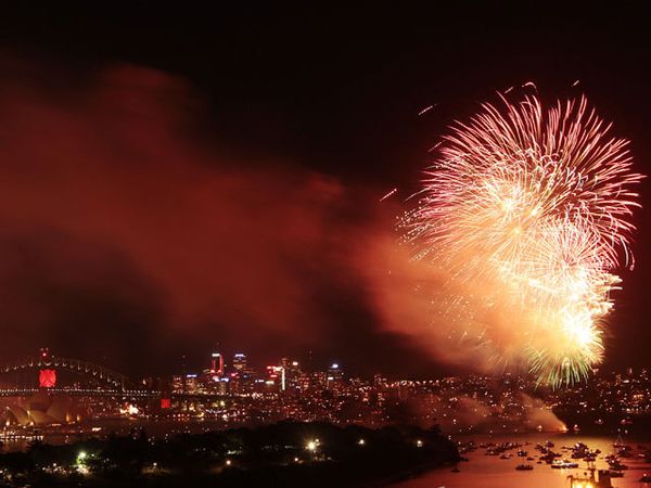 Sydney, 3 Jam Sebelum Tahun Berganti Sydney, 3 Jam Sebelum Tahun Berganti