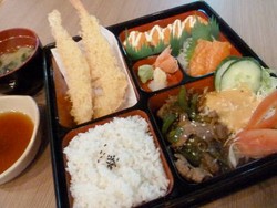 Mise Special Bento, Kenyang Plus Komplet!