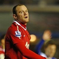  Mencoba Menjinakkan Rooney