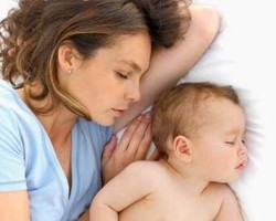 Tips Aman Tidur Bersama Bayi