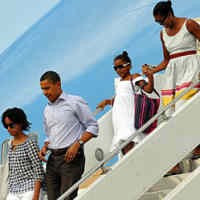 Obama & Keluarga Gelar Talent Show di Malam Tahun Baru