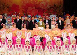 Rayakan Tahun Baru, Pemimpin Top China Nobar Opera Peking