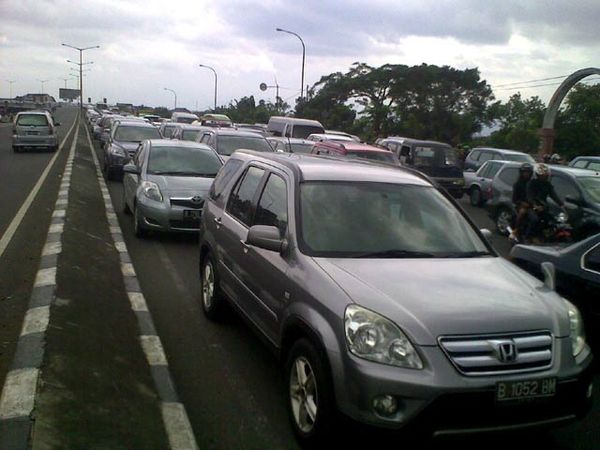 Jalan Pasteur Macet