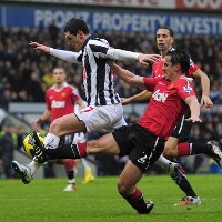 Fergie: Neville Harusnya Dikartu Merah