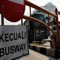 Jalur TransJ Koridor X Disterilisasi, Mobil & Motor Masih Nyelonong