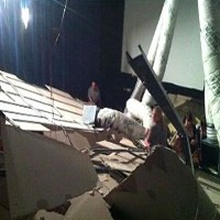 Atap Gedung Bioskop Ambruk, Puluhan Orang Terluka