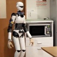 Robot pun Senang Berpesta 