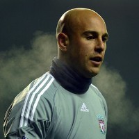 Reina Tak Akan Hengkang