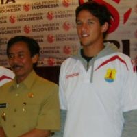 Irfan dan Kim Dikontrak Tiga Musim