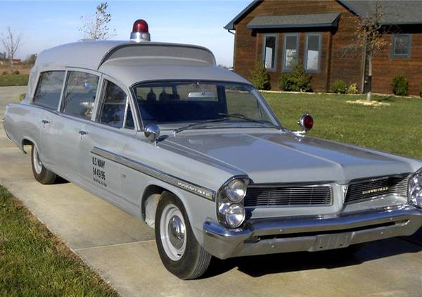 Mobil Ambulans JFK Dilelang