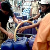 Air Bersih Tidak Mengucur 4 Hari, Ibu-ibu di Bogor & Depok Kelimpungan