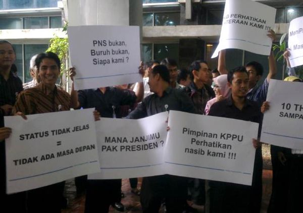 Pegawai KPPU Tuntut Status Kepegawaian