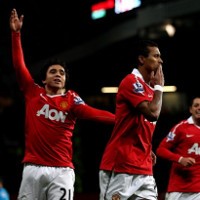 Tekuk Stoke, MU Kokoh di Puncak