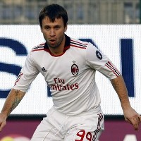 Cassano Debut, Milan Tekuk Cagliari