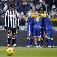 Parma Tundukkan 10 Pemain Juventus